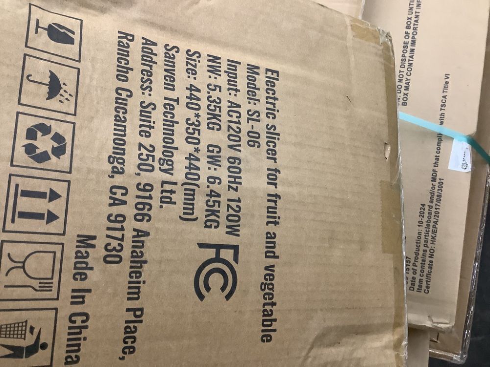 VEVOR Electric Vegetable Slicer 0 to 0.5 in. Thickness Adjustable - Image 8 - Lot 153JF