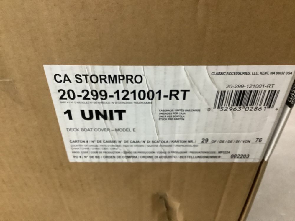 Classic Accessories StormPro 20 - 22 ft. Charcoal Grey Deck Boat Cover - Image 5 - Lot 161JF