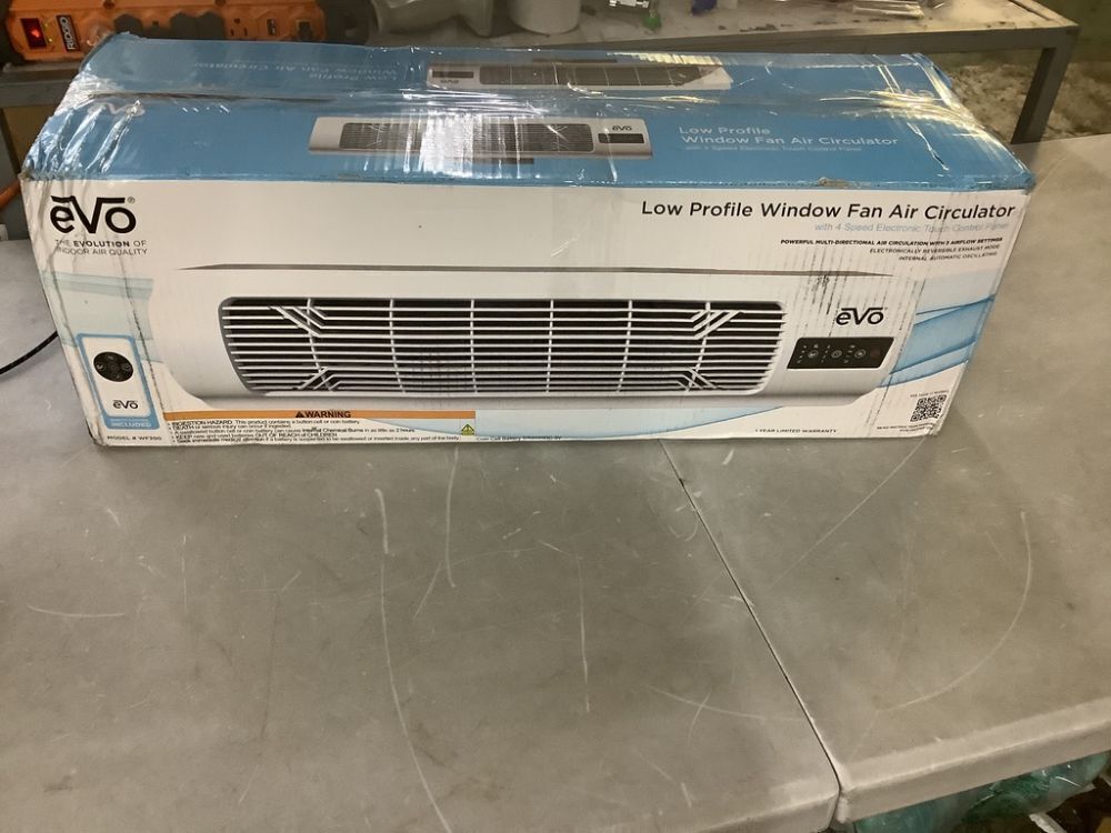 Evo 25 in 4 Fan Speeds Window Fan in White with Adjustable Side Panels - Image 5 - Lot 167JF