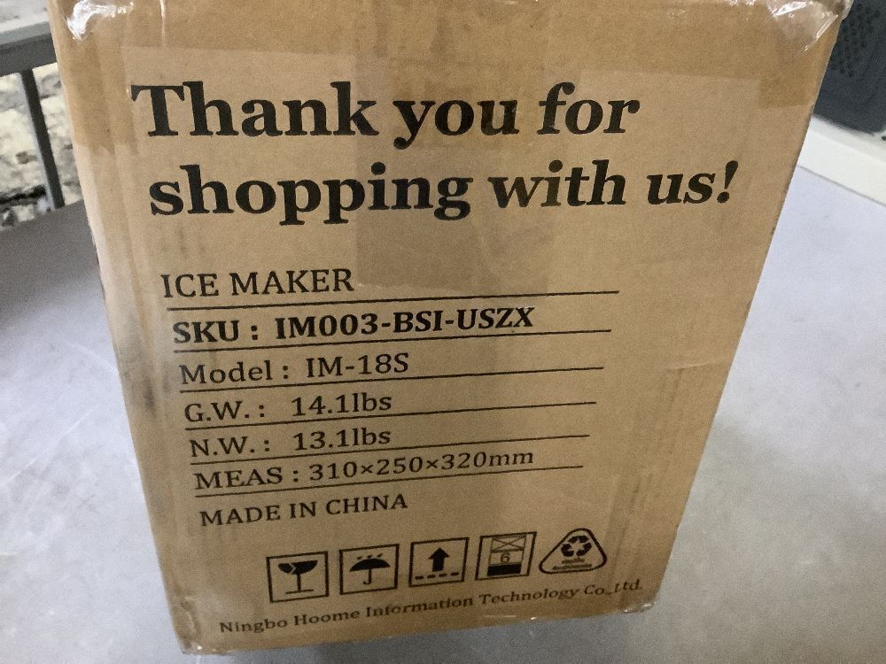 9 in. 26.5lb./24H Bullet Ice Countertop Portable Ice Maker in Silver 9 Cubes/6Mins Auto-Cleaning, with Basket and Scoop - Image 6 - Lot 253JF