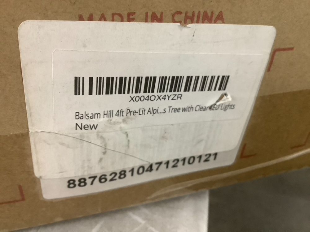 Balsam Hill 4ft Pre-Lit Alpine Christmas Tree with Clear LED Lights - Image 3 - Lot 267