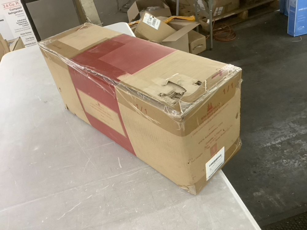 Balsam Hill 4ft Pre-Lit Alpine Christmas Tree with Clear LED Lights - Image 4 - Lot 267