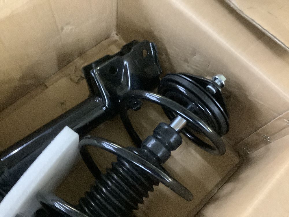 Front Complete Strut Assembly Kit for 2015-2018 Ford Edge; 2016-2018 Lincoln - Image 4 - Lot 352