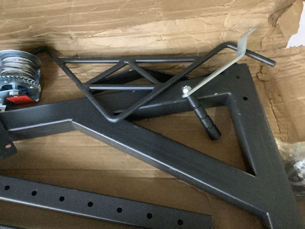 Hitch Mounted Deer Hoist, 600 lbs Capacity, 102" Adjustable Height - Image 4 - Lot 361