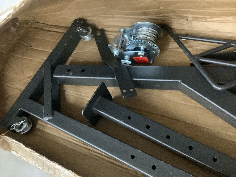 Hitch Mounted Deer Hoist, 600 lbs Capacity, 102" Adjustable Height - Image 5 - Lot 361