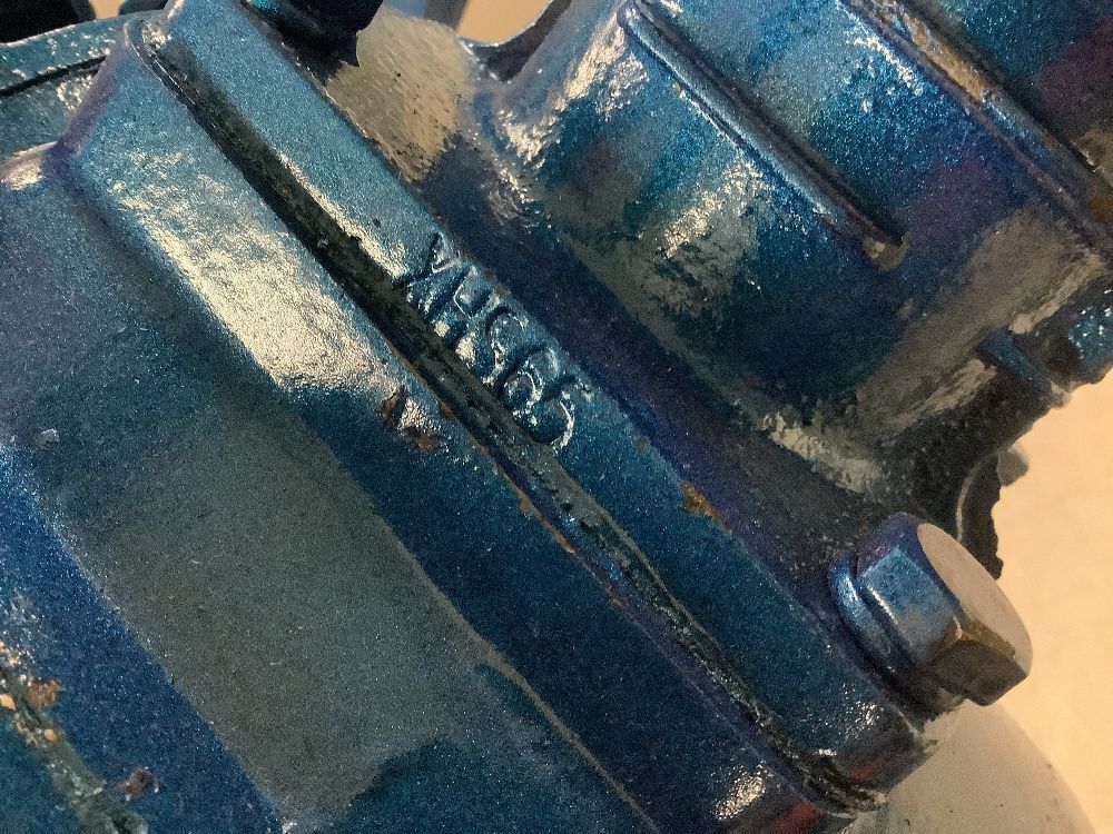 Air Compressor Pump Head - Image 7 - Lot 366