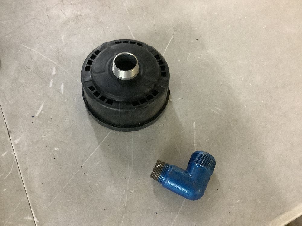 Air Compressor Pump Head - Image 9 - Lot 366