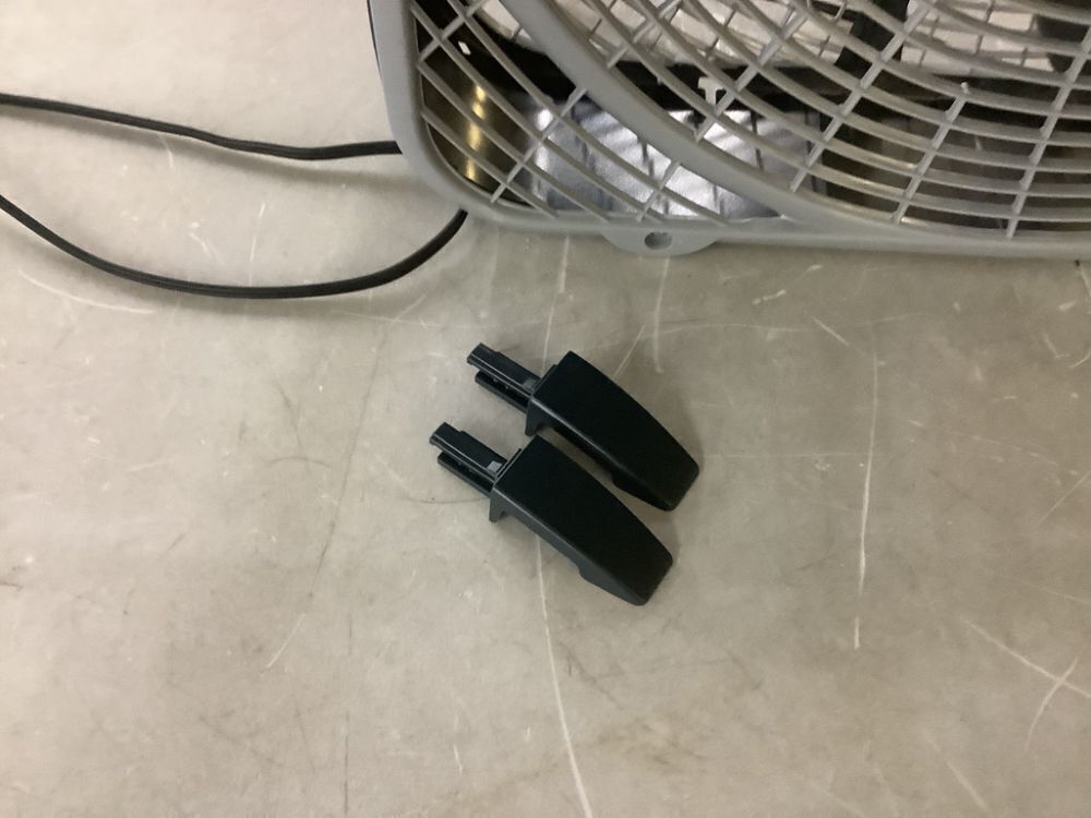 Lasko Power Plus 20 in. 3 Speed Box Fan with Weather Shield Design for Window Use, 2000 CFM - Image 4 - Lot 757JF