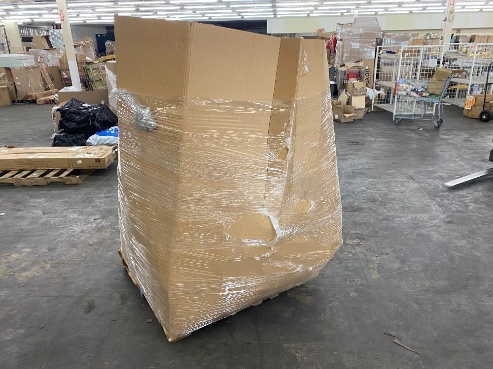 Pallet of Computer Monitors - Uninspected, For Parts or Repair - Image 5 - Lot 781