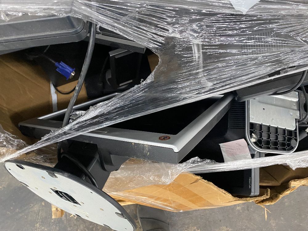 Pallet of Computer Monitors - Uninspected, For Parts or Repair - Image 2 - Lot 784