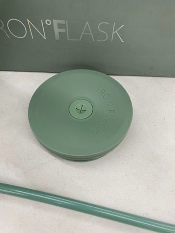 IRON FLASK Copilot Tumbler 40 oz with 2 Lids - Image 4 - Lot 514