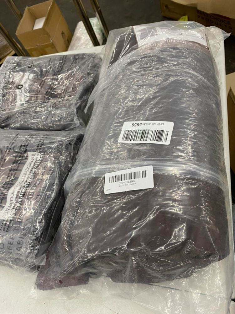 Lot of (3) Magnetic Thermal Inuslated Door Curtain - Image 5 - Lot 523