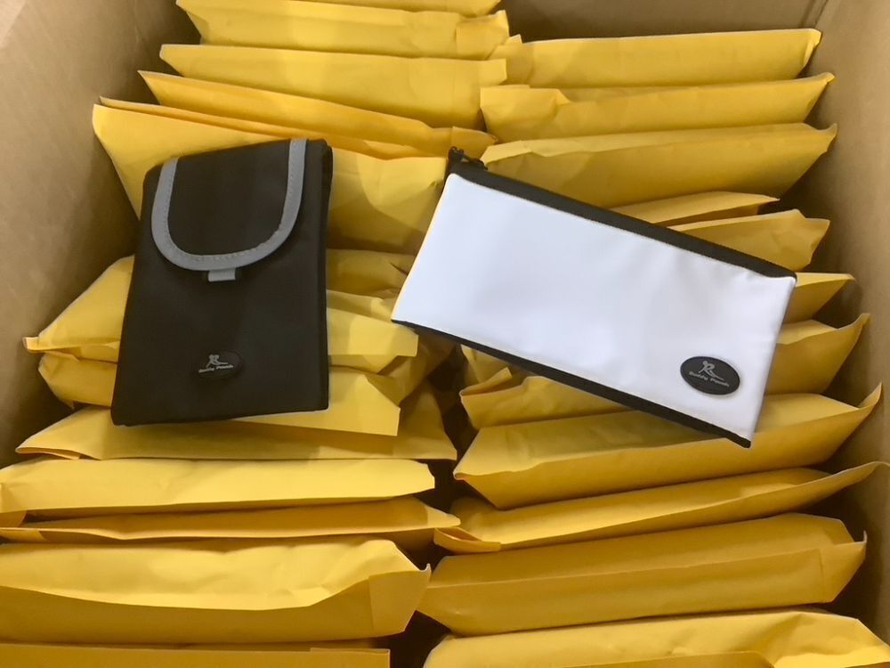 Case of (80) Running Buddy BuddyPouch Magnetic Pocket Pouches, 2 pk - Image 2 - Lot 562