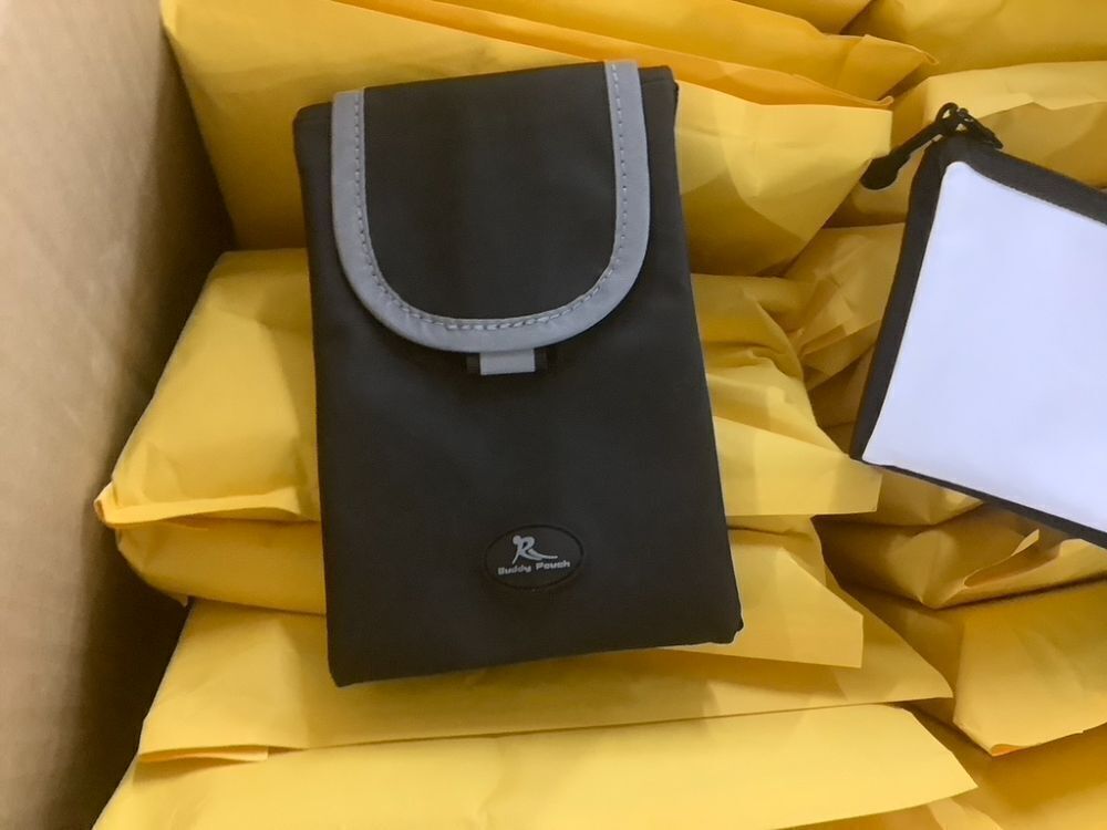 Case of (80) Running Buddy BuddyPouch Magnetic Pocket Pouches, 2 pk - Image 3 - Lot 562