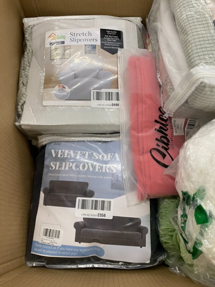 Coffin Box of Pillows, Bedding & Misc Household Linens - Uninspected - Image 3 - Lot 426