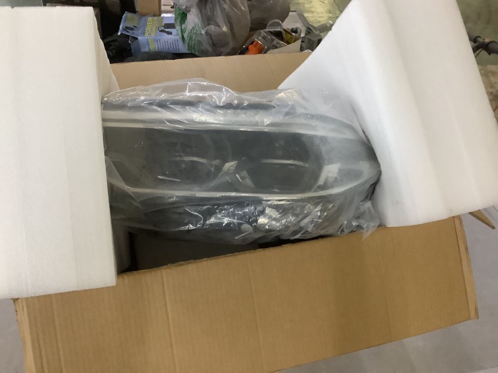 LED Headlight Assembly for 2017-2020 BMW 5 M5 G30 G31 540i 550, Left - Image 2 - Lot 461