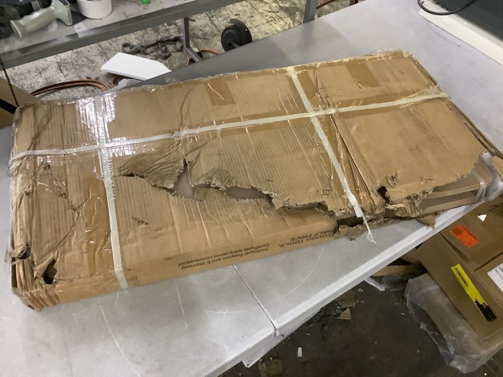 VEVOR Storage Shelving Unit, 5-Tier Adjustable, 2000 lbs Capacity, 35" L x 18" W x 71" - Wood Shelves Damaged - Image 2 - Lot 555