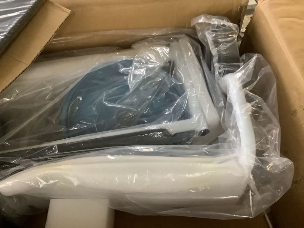 Hydraulic Patient Lift Chair - Image 4 - Lot 656