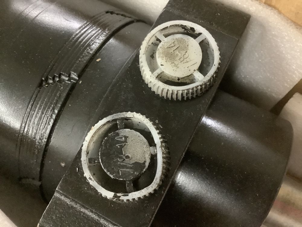 Hydraulic Wheel Motor for John Deere 737 757 777 797 7200 7400 8500 - Bent Cap - Image 2 - Lot 659