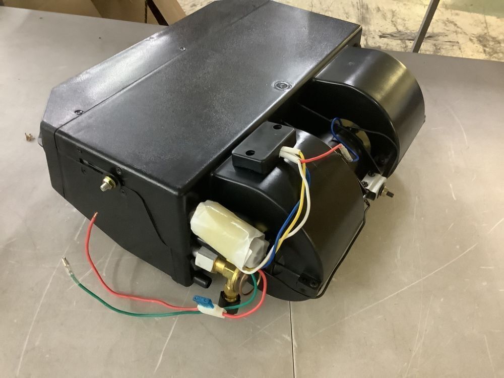 Universal Under Dash AC Evaporator Kit - Image 4 - Lot 629