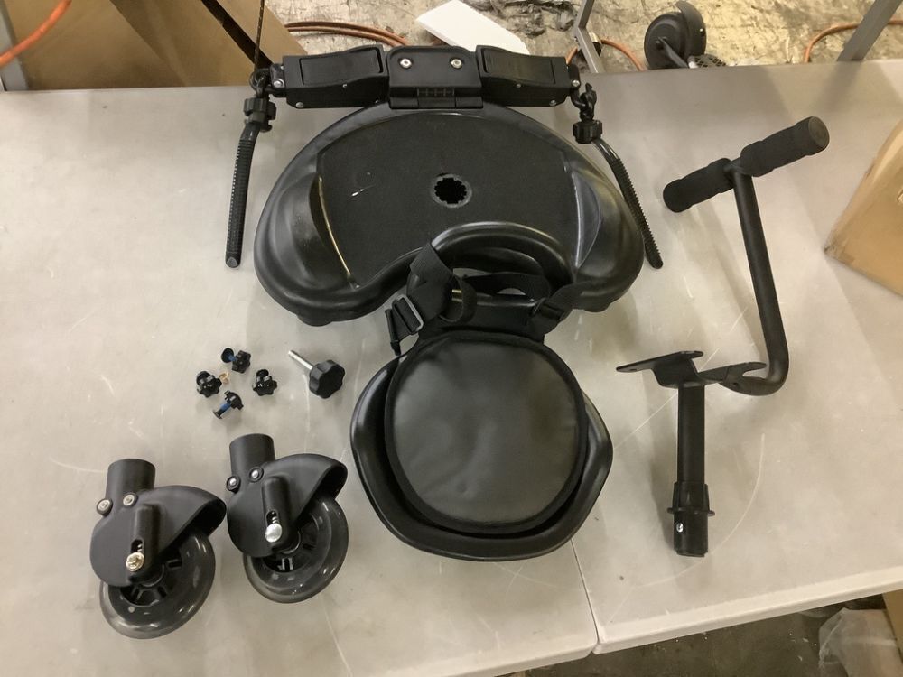 Universal 2-in-1 Stroller Board with Detachable Seat - Image 1 - Lot 630