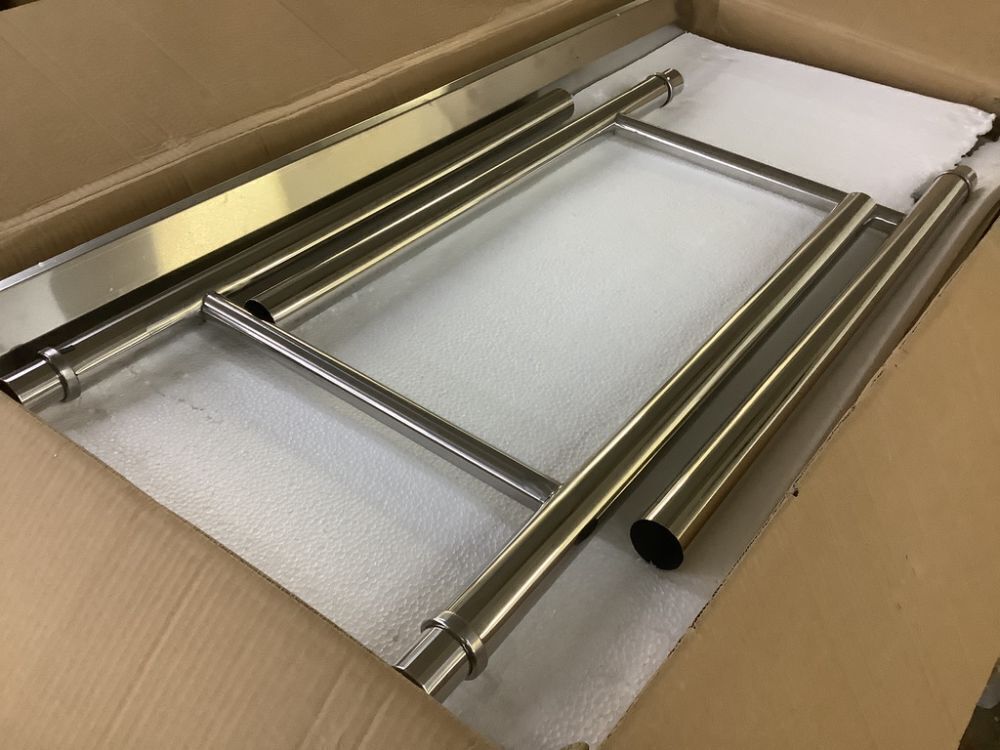 Free Standing 1 Compartment Stainless Steel Utility Sink with Faucet & Drainboard, 47.24" x 23.62" x 34.63" - Image 3 - Lot 58