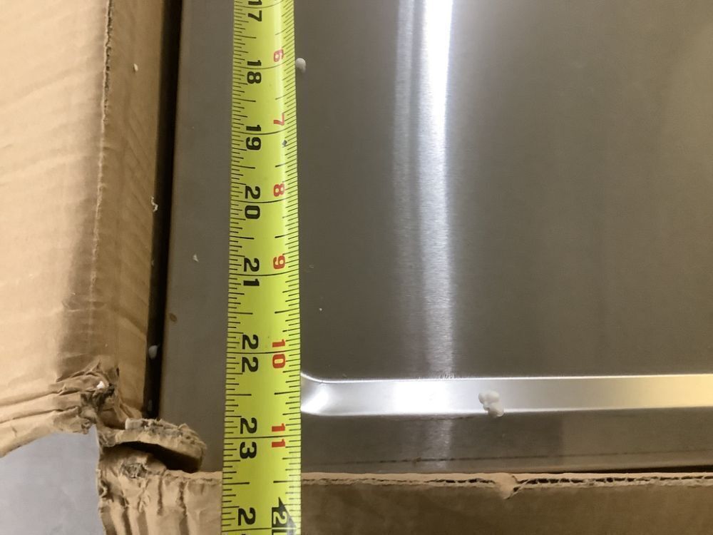 Free Standing 1 Compartment Stainless Steel Utility Sink with Faucet & Drainboard, 47.24" x 23.62" x 34.63" - Image 8 - Lot 58