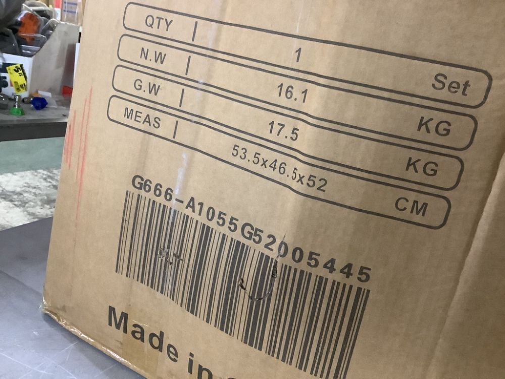 4 Pack Stackable Plastic Office Chairs - Image 6 - Lot 115