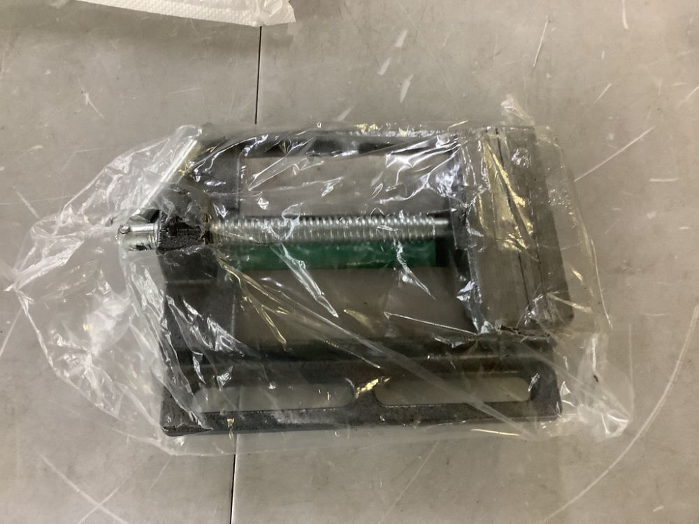 4" Heavy Duty Drill Press Vise - Image 2 - Lot 620