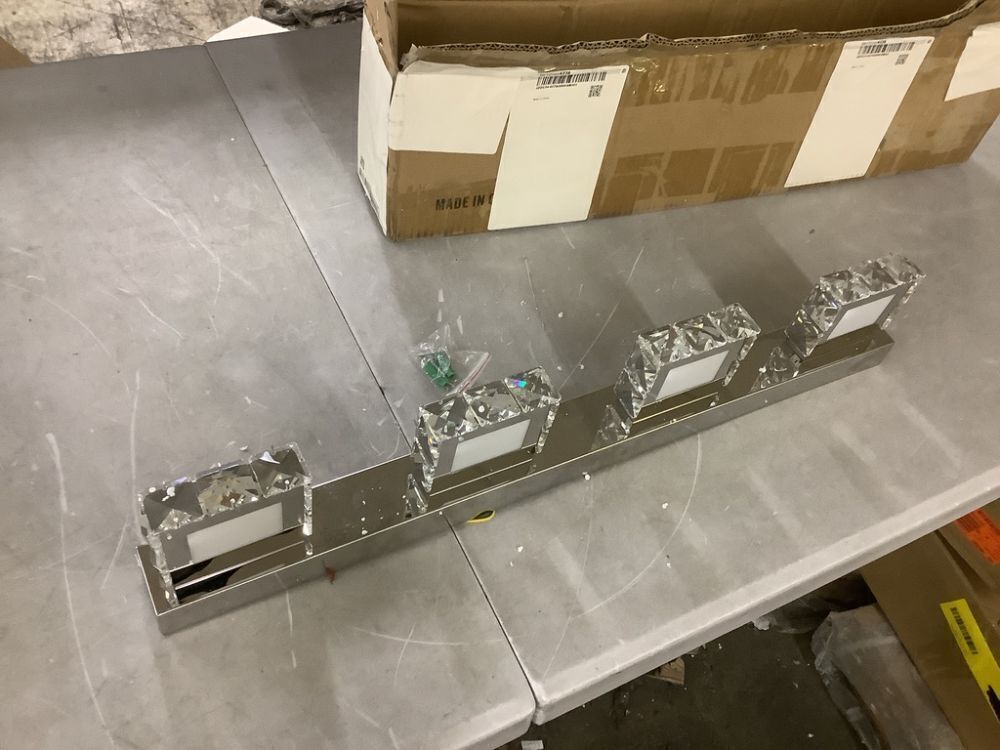 Crystal Vanity Light Fixture - Image 2 - Lot 617