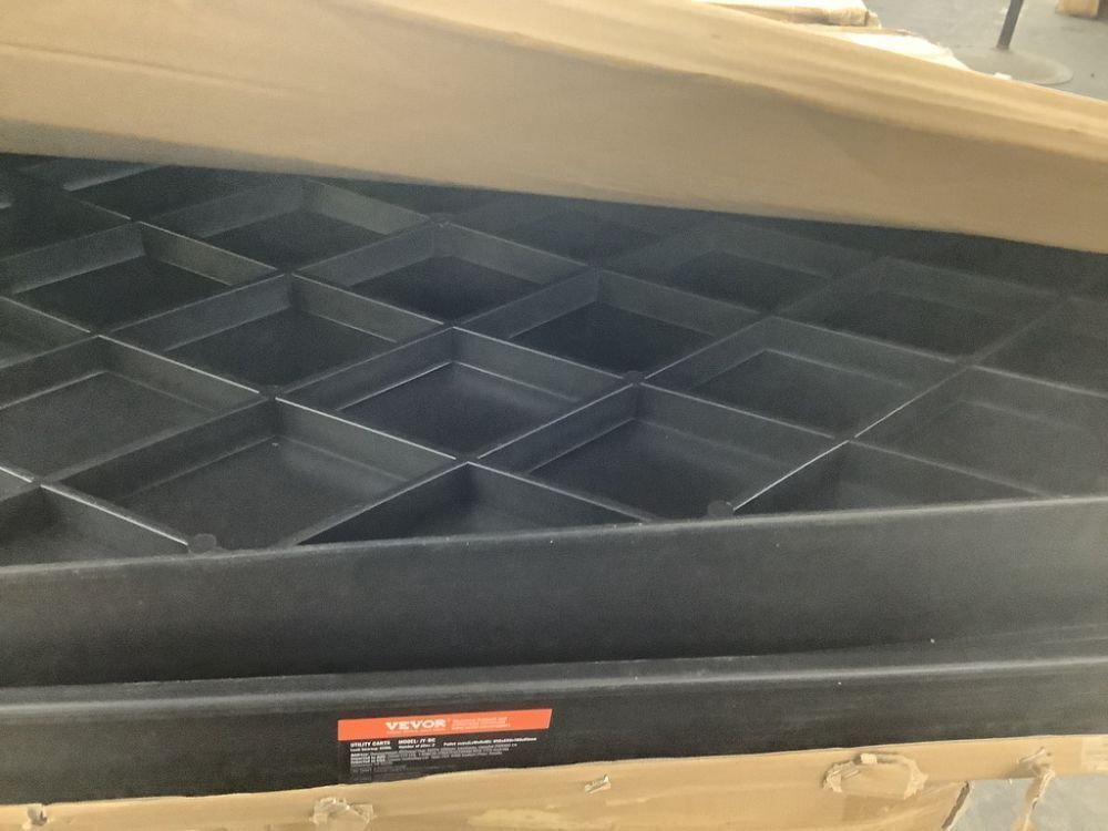 VEVOR Heavy Duty Plastic Rolling Utility Cart, 550LBS Capacity - Image 3 - Lot 78