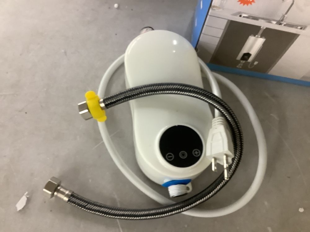 Lot of (2) Tankless Electric Water Heaters - Image 6 - Lot 611