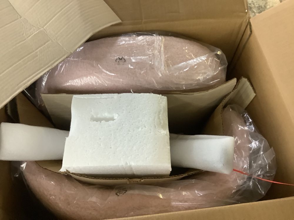 VINGLI Vanity Chair - Image 3 - Lot 121