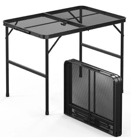 VINGLI 3FT Folding Adjustable Height Outdoor Camping Table - Lot 530