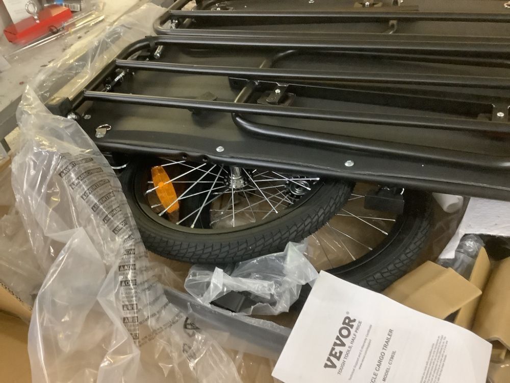VEVOR Bicycle Cargo Trailer, 160 lbs Load Capacity, 16" Wheels, Safe Reflectors, Fits 22"-28" Bike Wheels - Image 3 - Lot 76