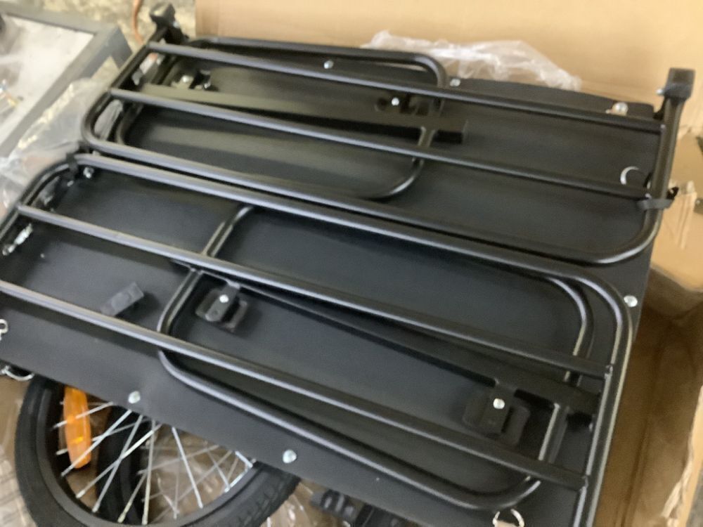 VEVOR Bicycle Cargo Trailer, 160 lbs Load Capacity, 16" Wheels, Safe Reflectors, Fits 22"-28" Bike Wheels - Image 4 - Lot 76