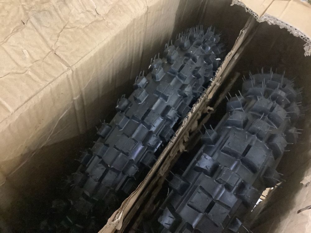 60/100-14 Front and 80/100-12 Rear Dirt Bike Wheels - Image 4 - Lot 122