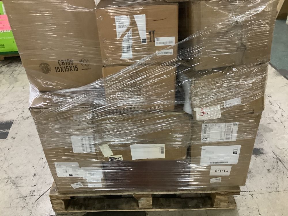 Pallet of Automotive Lighting - Uninspected - Image 3 - Lot 73