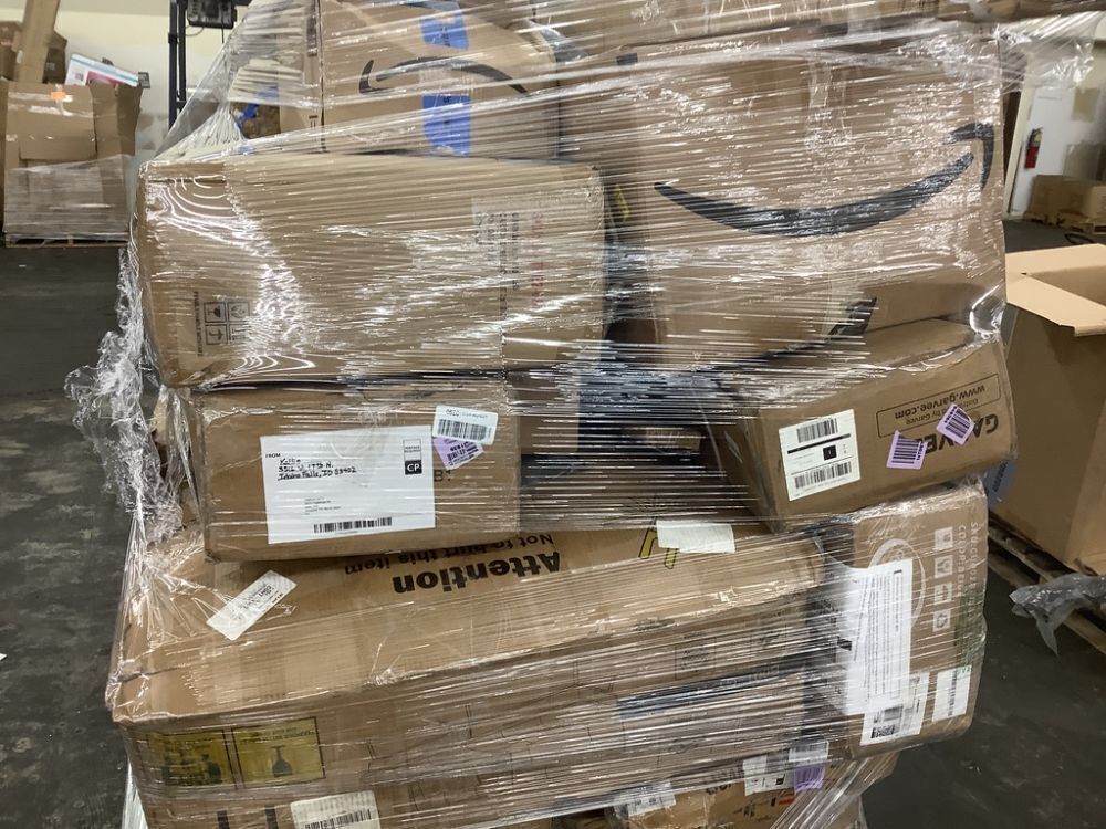 Salvage Pallet. Items Will Be Damaged and Incomplete. - Image 7 - Lot 327JF