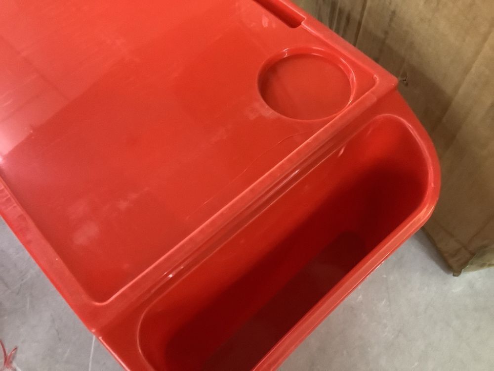 12 Pcs Kids Lap Desk Tray, 19.7×9.8×7.1In - 2 Cracked - Image 4 - Lot 415