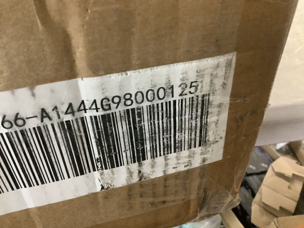 VINGLI AC117 30" Chenille Modern Oversized Upholstered Accent Chair - Image 6 - Lot 63