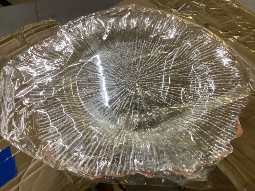 Serving Charger Plates with Rose Gold Rim, 25 pc - Image 3 - Lot 213