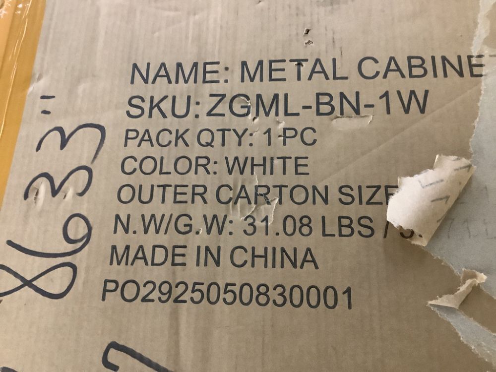 White Metal Single Door Storage Locker - Image 7 - Lot 218