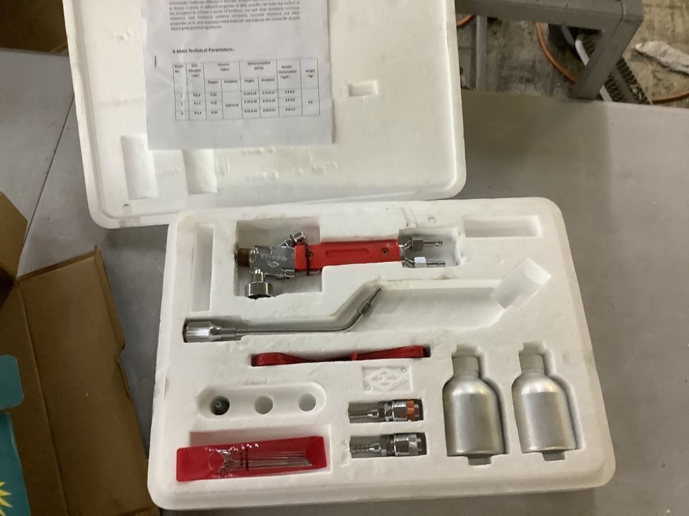 Metal Powder Spray Welding Torch QH-1/h - Image 2 - Lot 223