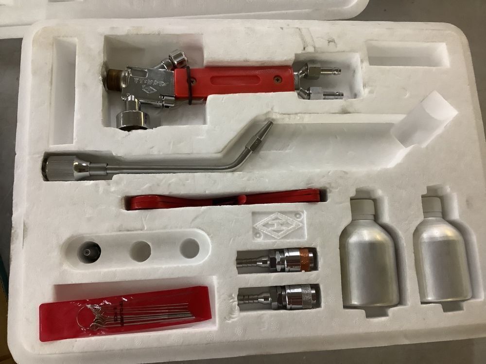 Metal Powder Spray Welding Torch QH-1/h - Image 3 - Lot 223