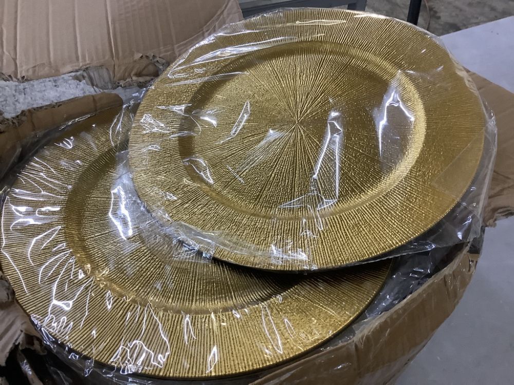 Round Gold Charger Plates, 50pc - Image 2 - Lot 328