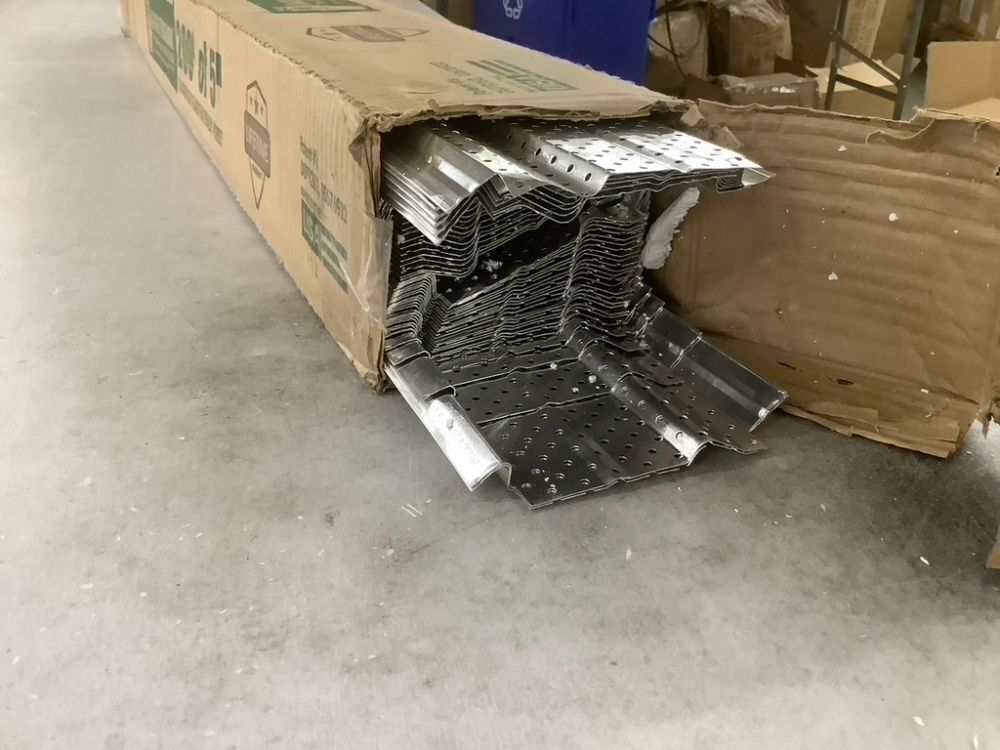 Aluminum Leaf Gutter Guard 200' of 5" - Image 3 - Lot 171