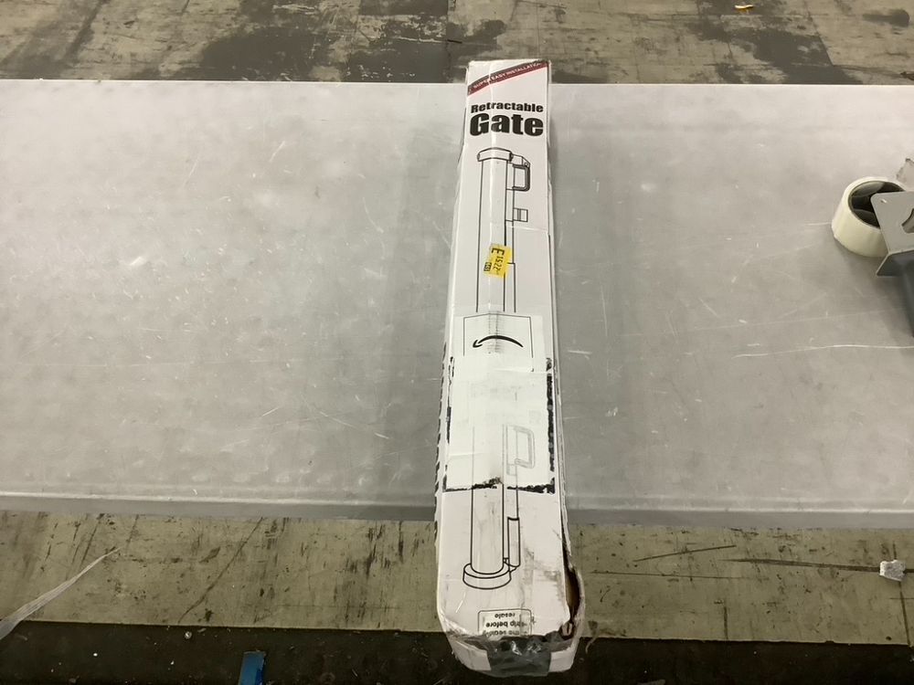 Retractable Baby Gate - Image 1 - Lot 272