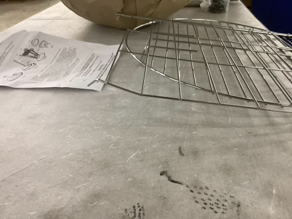 Small Portable Charcoal Grill - Image 5 - Lot 574