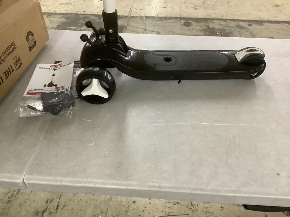 Kids Electric Scooter - Image 2 - Lot 279